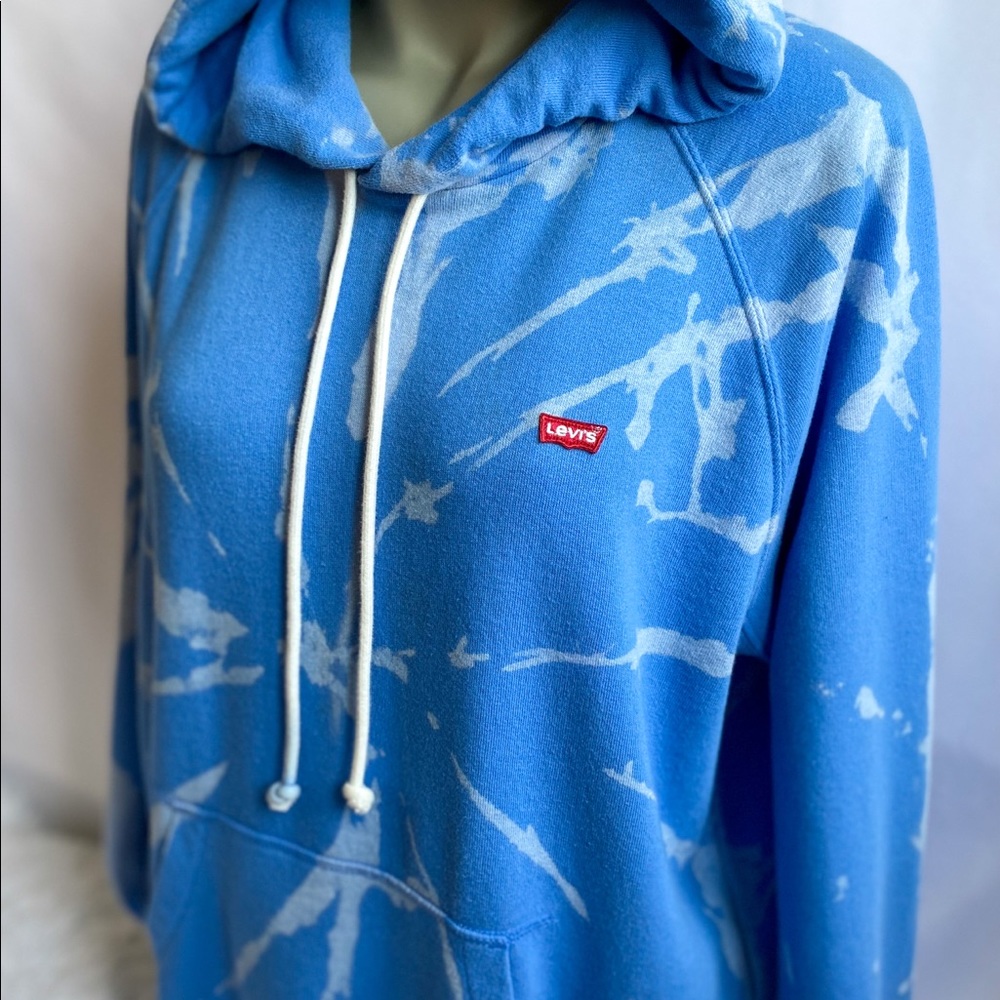 Custom dyed Levi’s hoodie